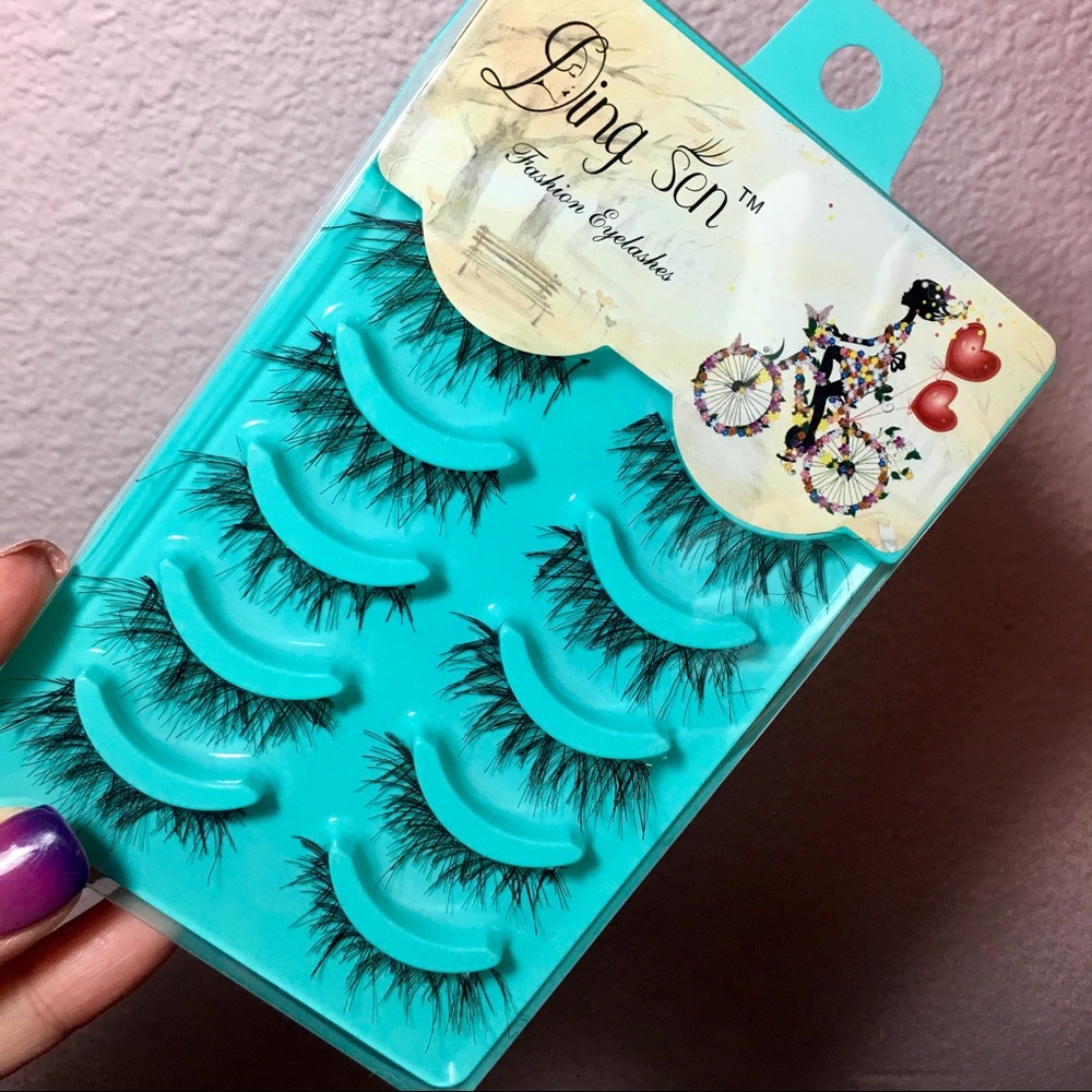 🌸 5pairs of Eyelashes 🌸
